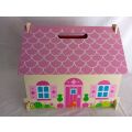 Bigjigs Toys Přenosný dřevěný domeček pro panenky - II. jakost
