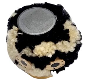 2Kids Toys Dřevěná magnetka velká pompon Kráva
