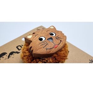2Kids Toys Dřevěná magnetka velká pompon Kočka