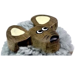 2Kids Toys Dřevěná magnetka velká pompon Myš