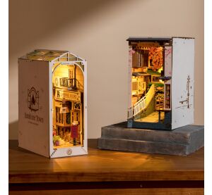 RoboTime 3D skládačka Zarážka na knihy Miniatura domečku Sakurová ulička - poškozený obal