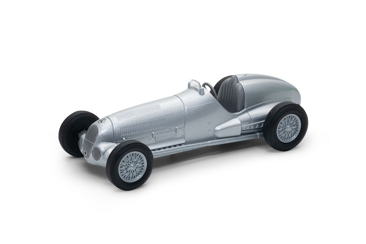 Welly 1937 Mercedes-Benz W125 1:34 stříbrný