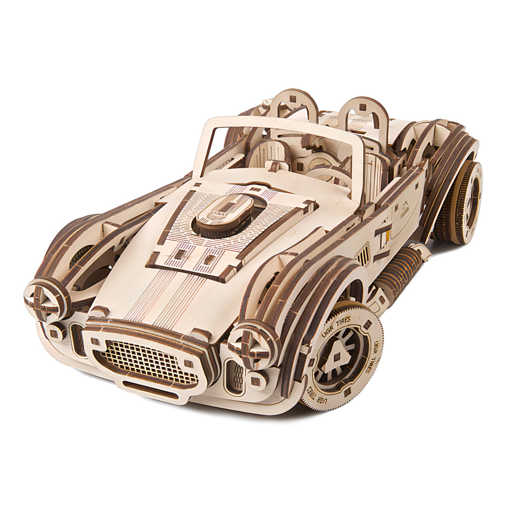 Levně Ugears 3D dřevěné mechanické puzzle Driftující závoďák Cobra